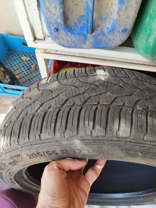 Rueda 205/55 R17 95v todo tiempo marca Barum 