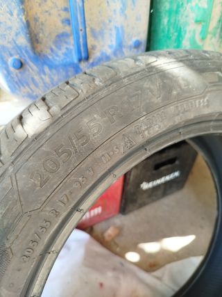 Rueda 205/55 R17 95v todo tiempo marca Barum 