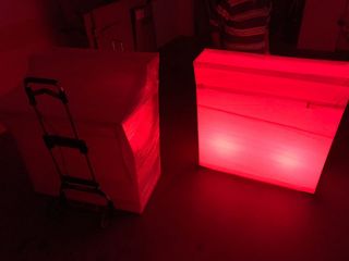 Barra de bar con luz