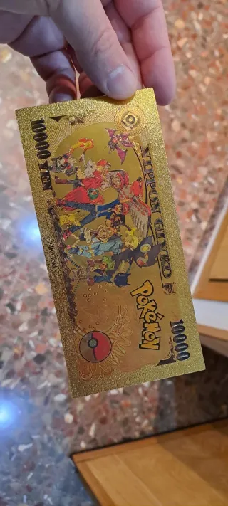 700 cromos aprox pokemon