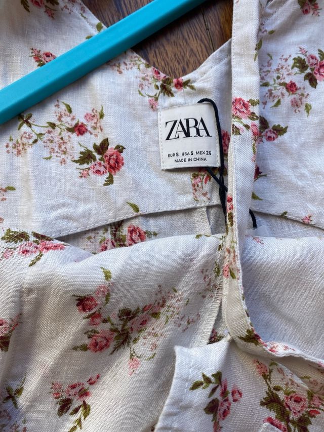 Peto/mono estampado de flores de zara