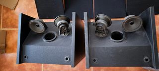 Altavoces Bose 301 serie II más equipo de sonido.