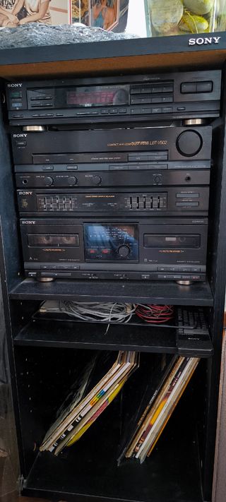 Altavoces Bose 301 serie II más equipo de sonido.