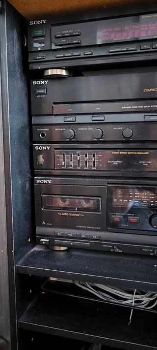 Altavoces Bose 301 serie II más equipo de sonido.