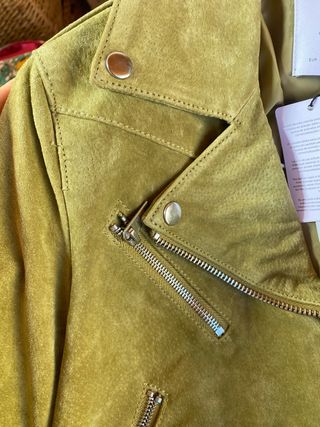 Chaqueta de piel verde de mango