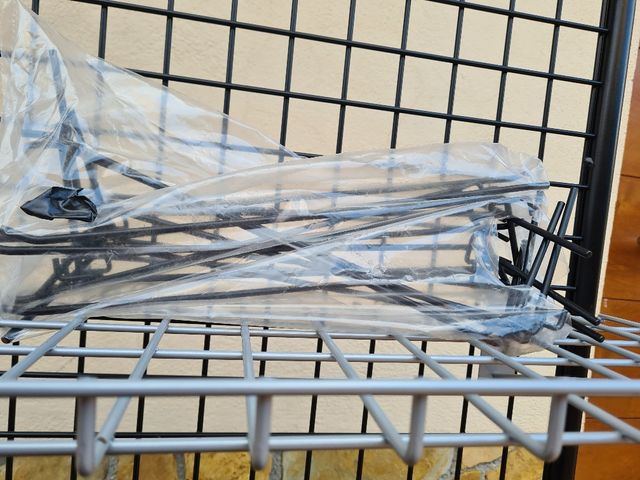 ESTANTE Y GANCHOS PARA EXPOSITOR -MUY FUERTE-