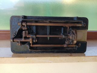 Maquina de coser Singer, antigua