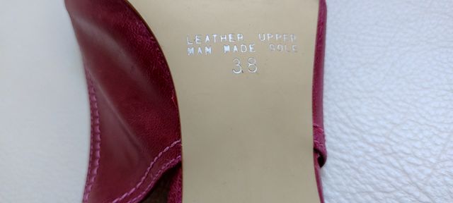 Sandalia de tacón fucsia, piel natural, de FOSCO