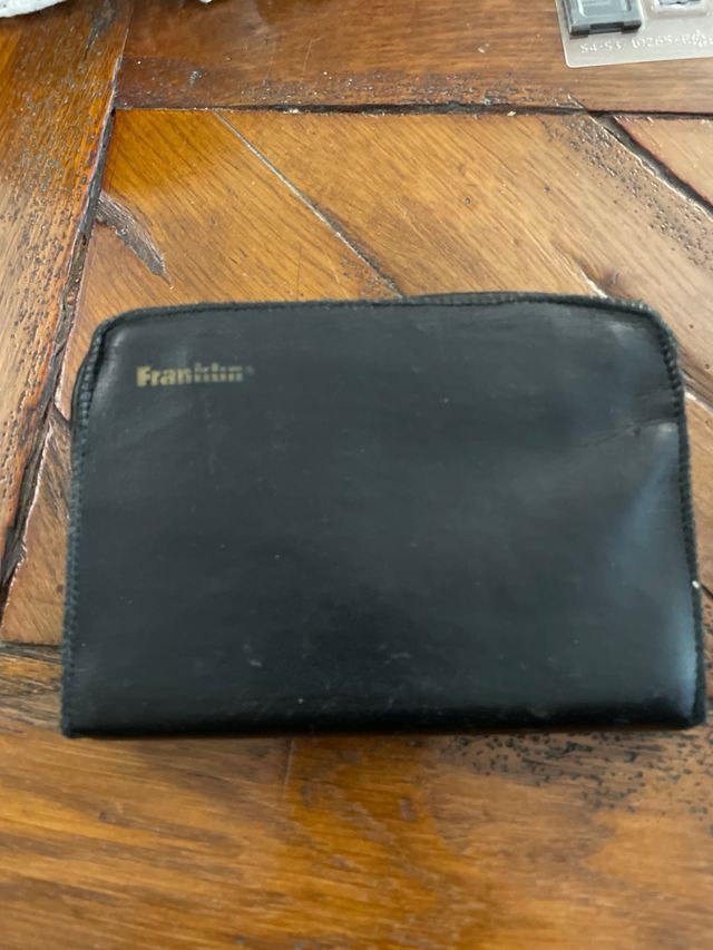 Electronic translator French, English and Spanish