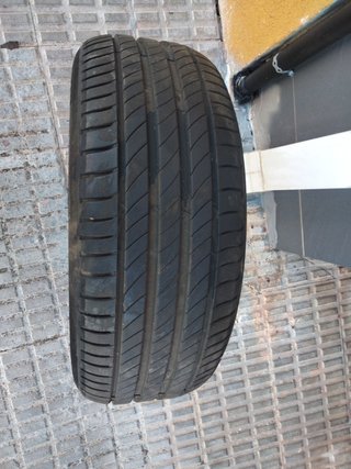1 RUEDA MICHELIN 50€