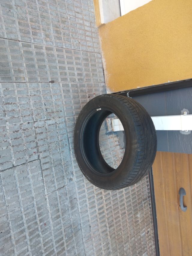 1 RUEDA MICHELIN 50€