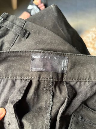 Pantalón chino negro 