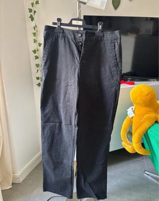 Pantalón chino negro 