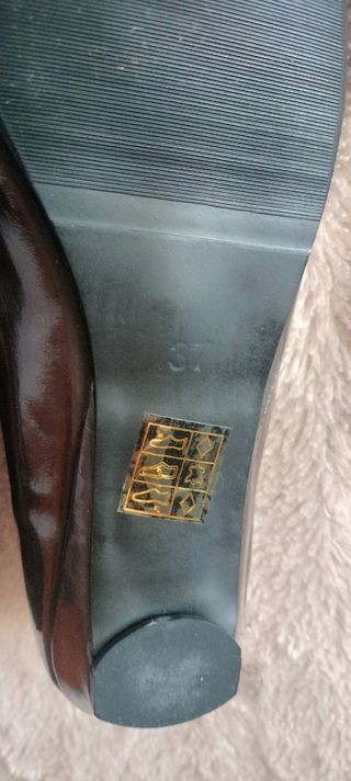 Manoletinas de piel por dentro