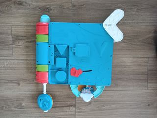 Libro actividades Fisher Price 