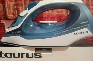 Plancha Taurus Baltic 2200W Max