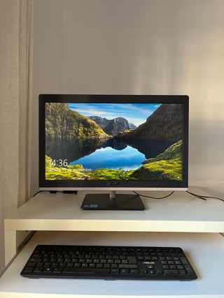 Asus All in one Pc + Teclado inalambrico