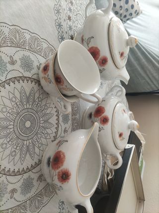Juego salseras y tazas vintage royal pola