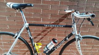 Bicicleta Trek Composite 2100
