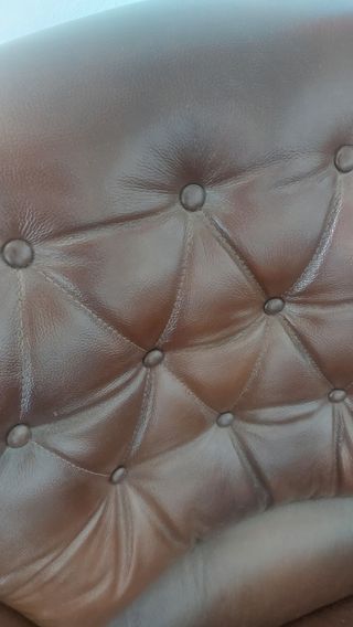 Poltrona in pelle artigianale