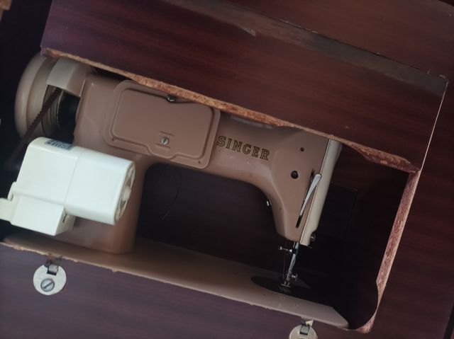 Maquina coser singer