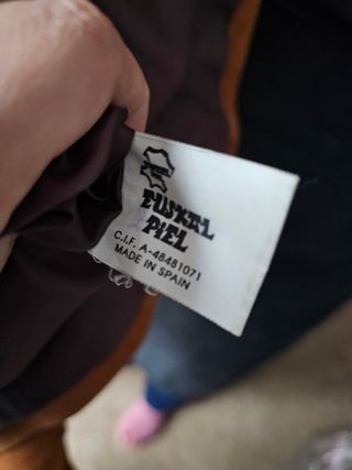 Chaqueta ante Euskalpiel