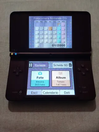 Nintendo DSi XL bordeaux