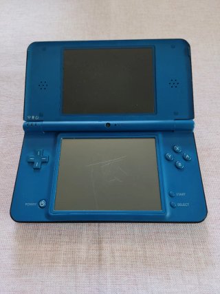 Nintendo DSi XL blu