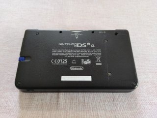 Nintendo DSi XL blu