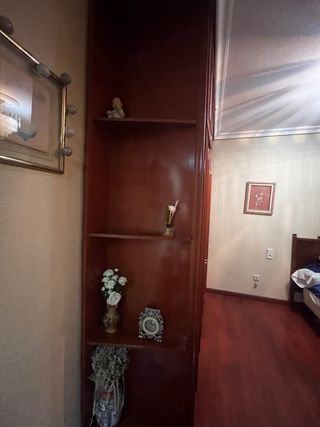 Armario madera maciza excelente estado