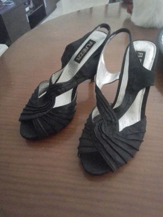 Zapatos negros fiesta