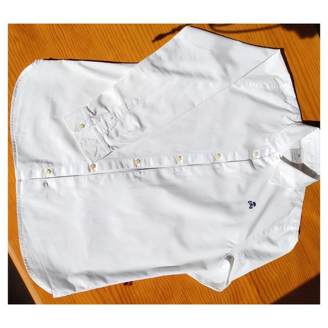 Camisa blanca Scalpers