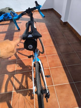 Bicicleta carbono GIANT Trinity