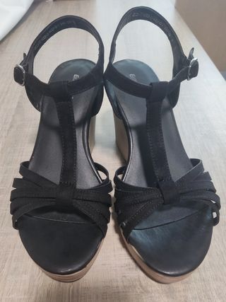 Sandalias de tacón negras de Graceland