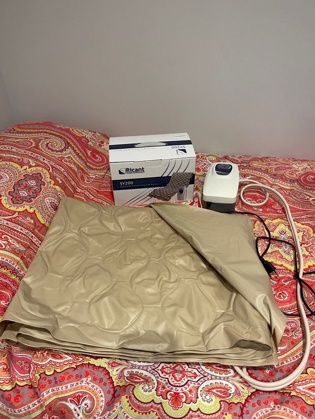 Colchoneta antiescaras con compresor