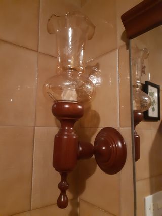 Apliques y espejo de baño