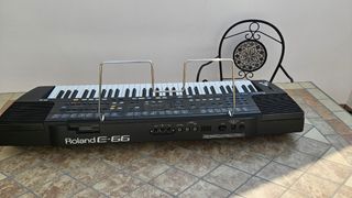 Teclado Roland E-66 Itelligent Synthesizer