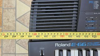 Teclado Roland E-66 Itelligent Synthesizer