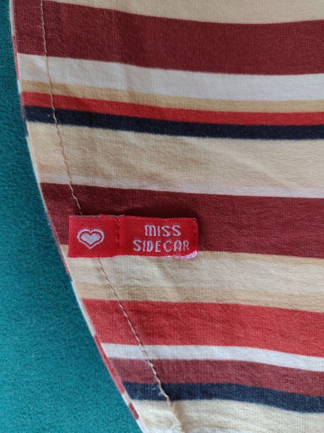 blusa con rayas de colores, de algodon.