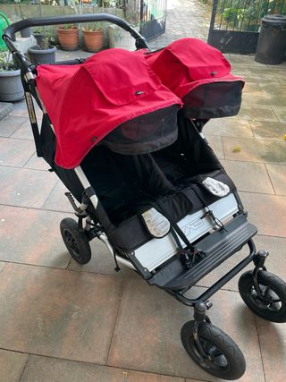 Carrito Bebe gemelar, moutain buggy