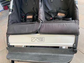 Carrito Bebe gemelar, moutain buggy
