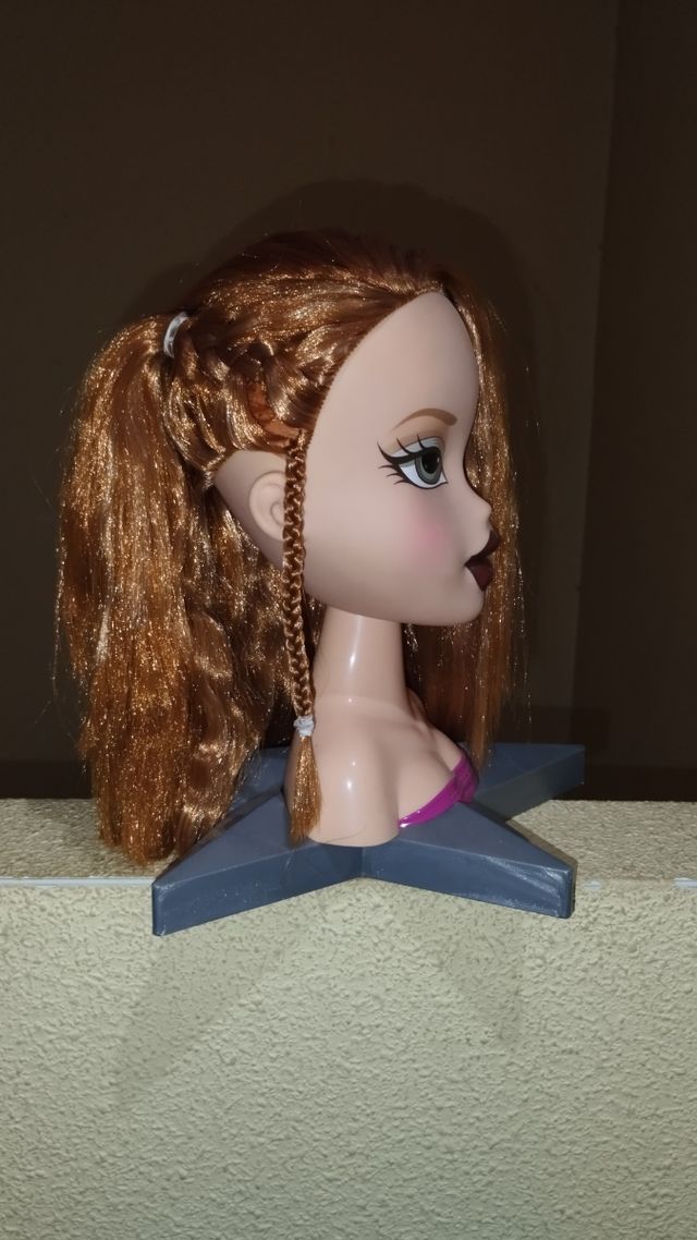 Busto Bratz MEYGAN
