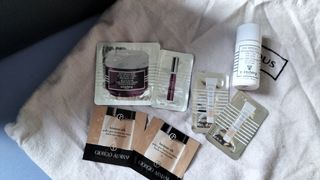 Tous y Sisley