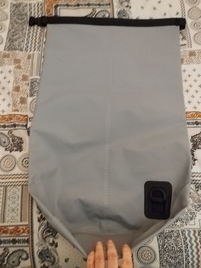 Bolsa estanca 25 litros deporte nueva