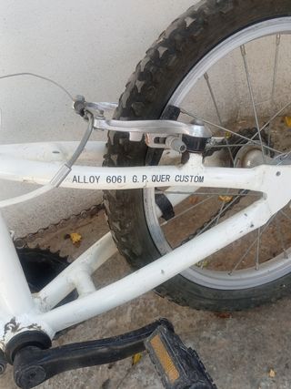 Bicicleta infantil 16"