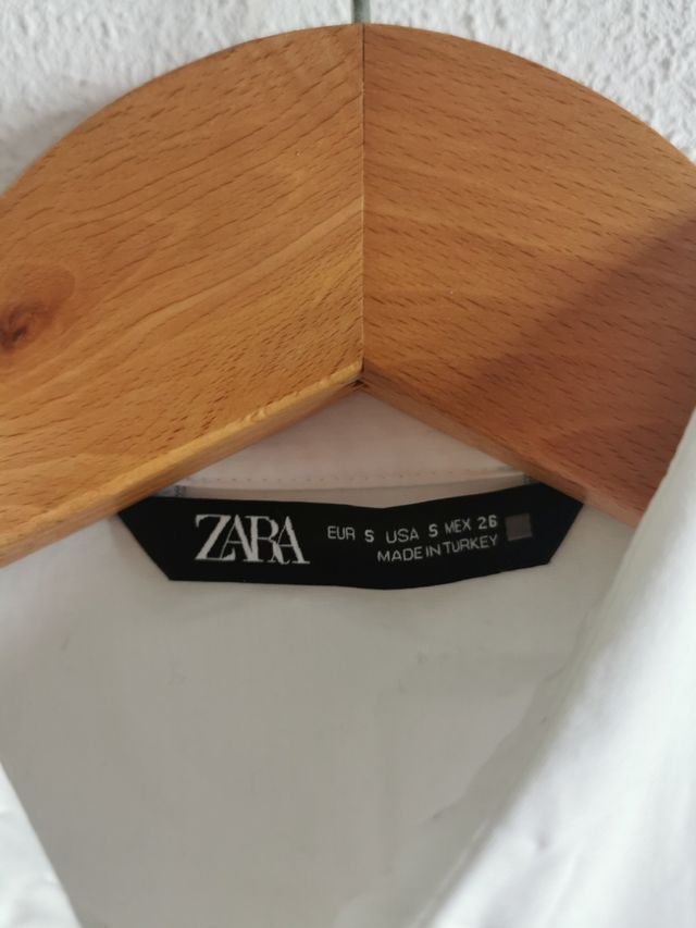 Blusa de chica talla S de Zara.