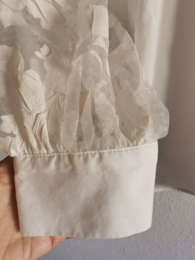 Blusa de chica talla S de Zara.