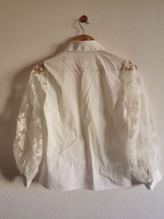 Blusa de chica talla S de Zara.