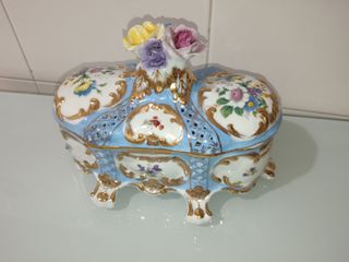 Bombonera porcelana