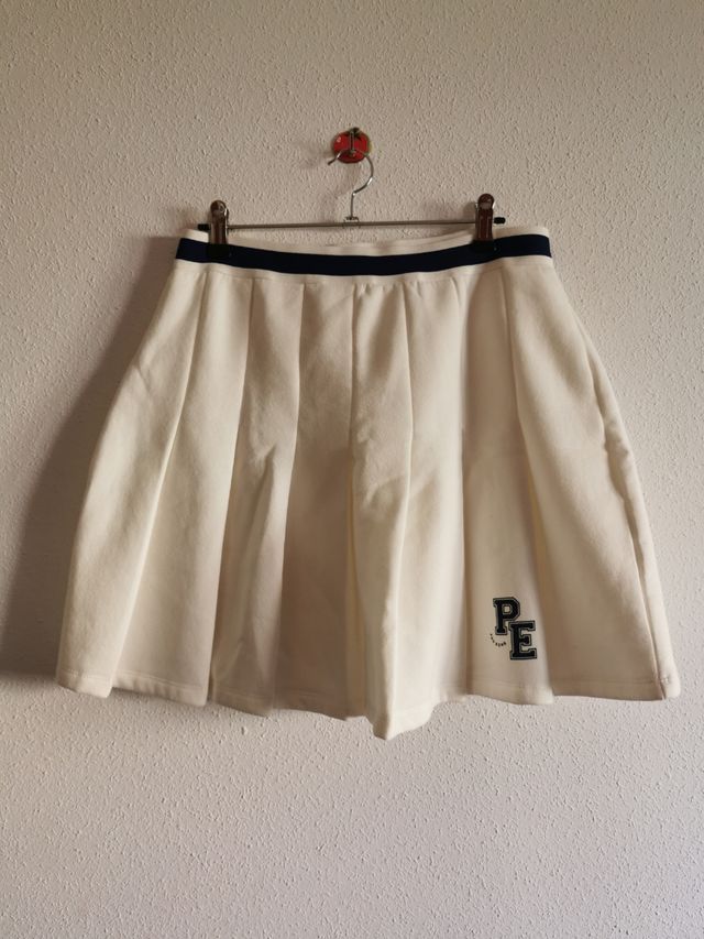 Falda de chica talla L de Primark.